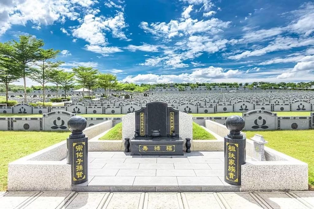 แปลงฝังโซนเอ 1-2 หลุม 2 แปลงฝัง เนอร์วาน่าเมมโมเรียลปาร์ค